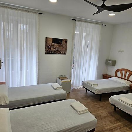 Hostal Miralva มาดริด ภายนอก รูปภาพ