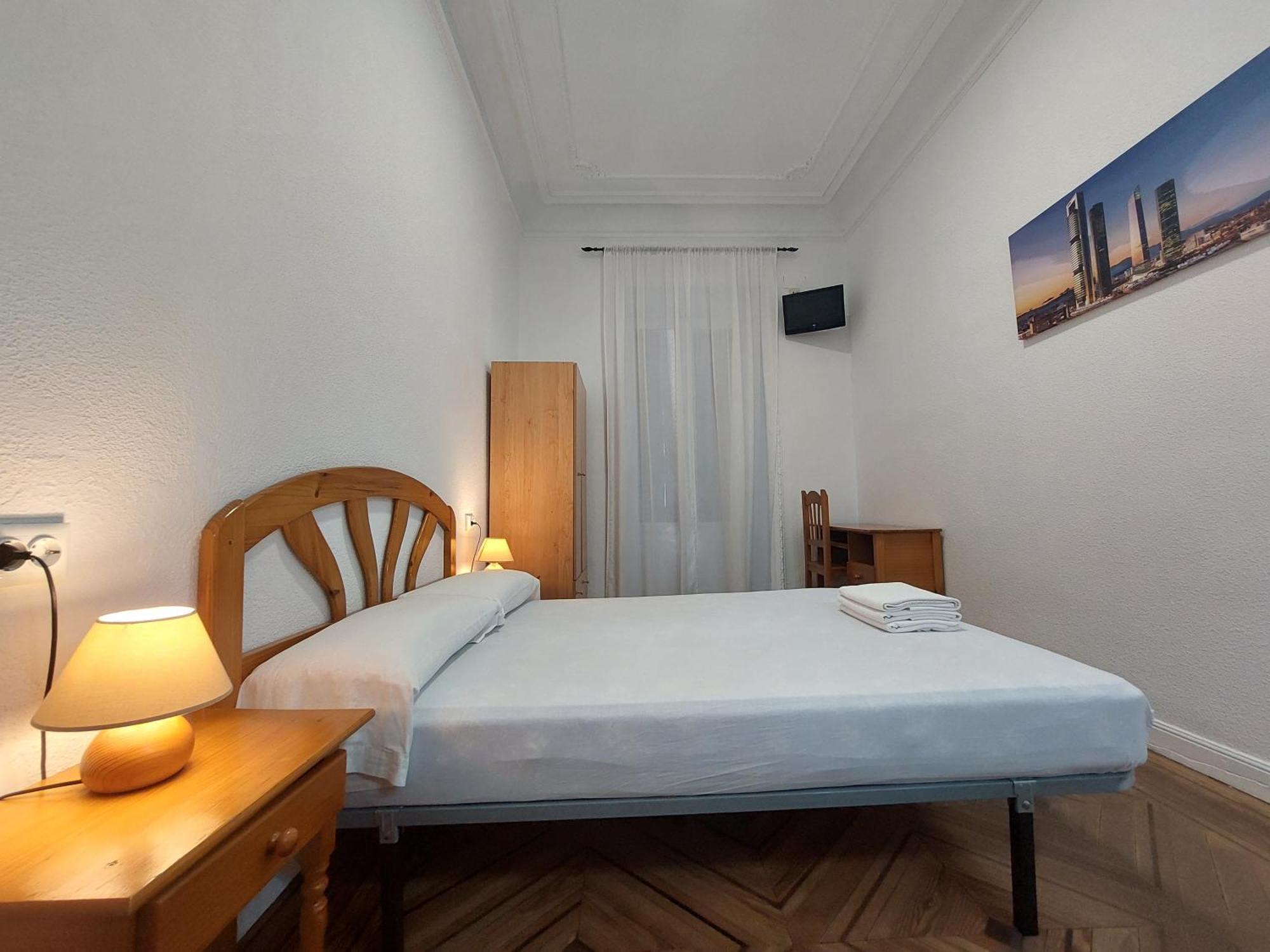 Hostal Miralva มาดริด ภายนอก รูปภาพ