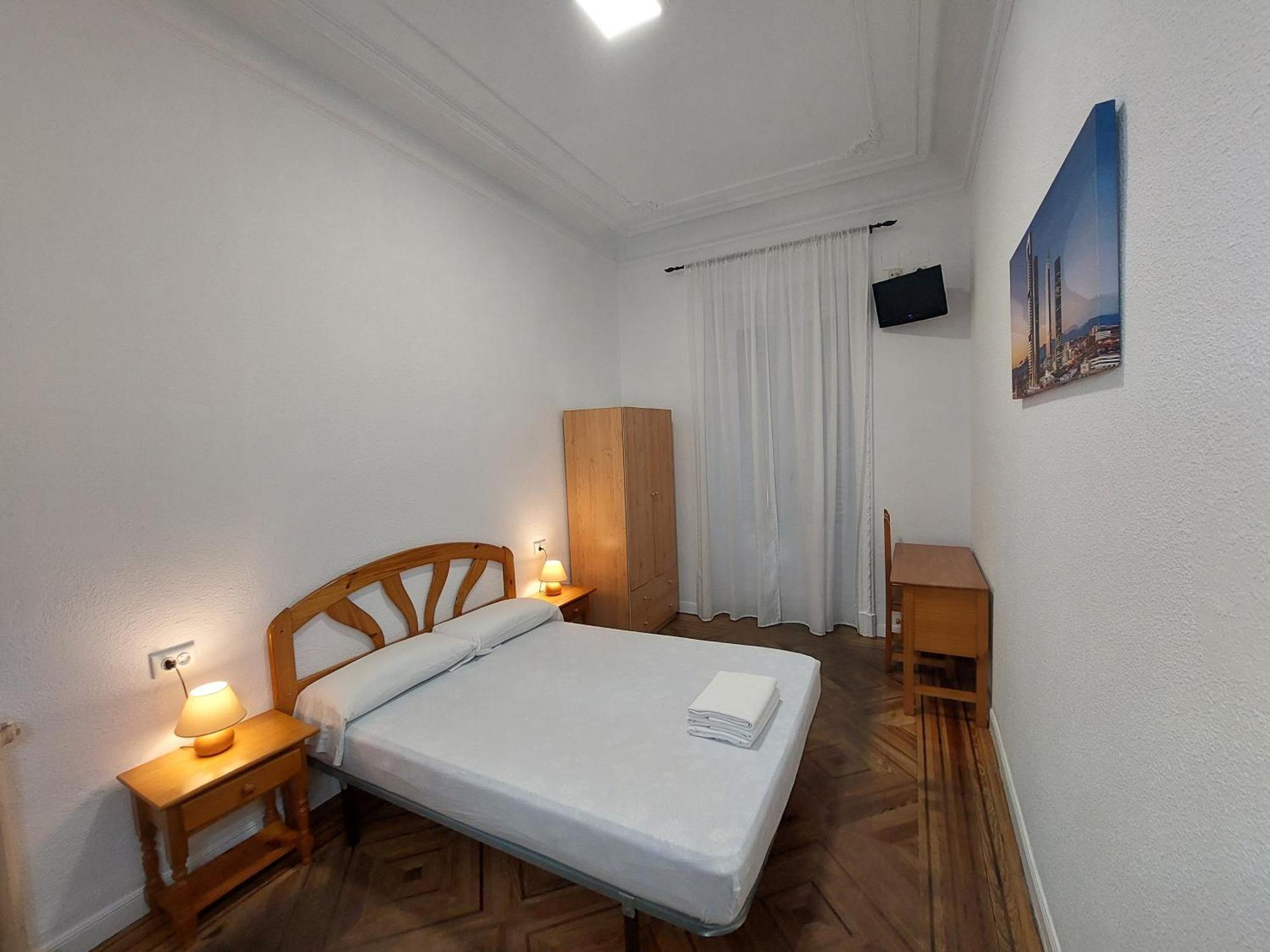 Hostal Miralva มาดริด ภายนอก รูปภาพ