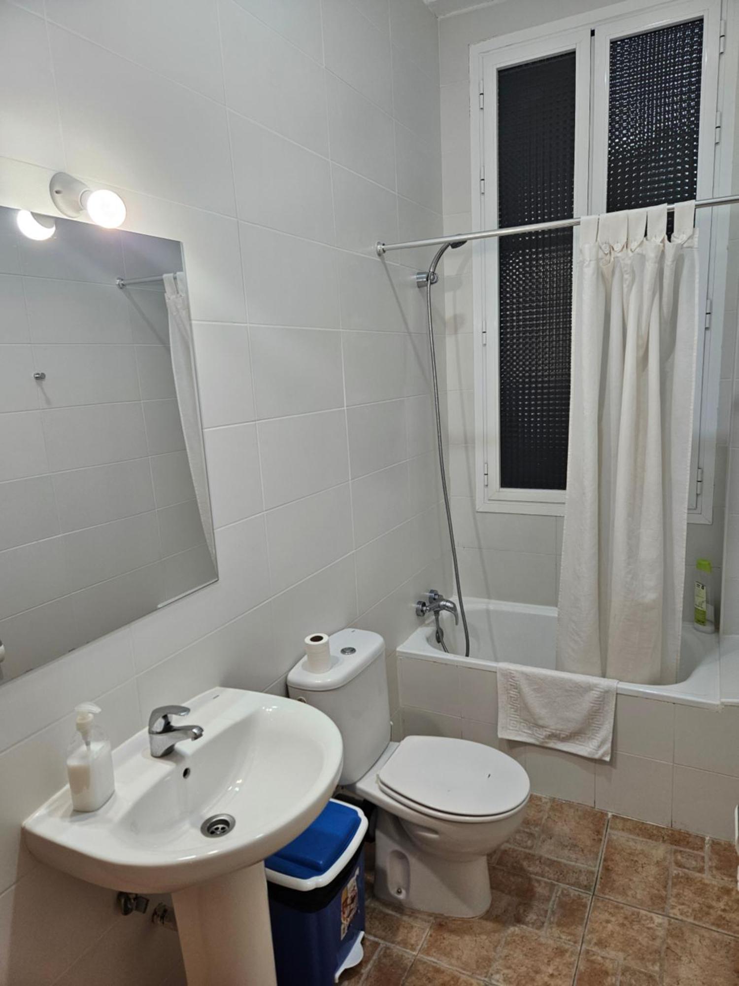 Hostal Miralva มาดริด ภายนอก รูปภาพ